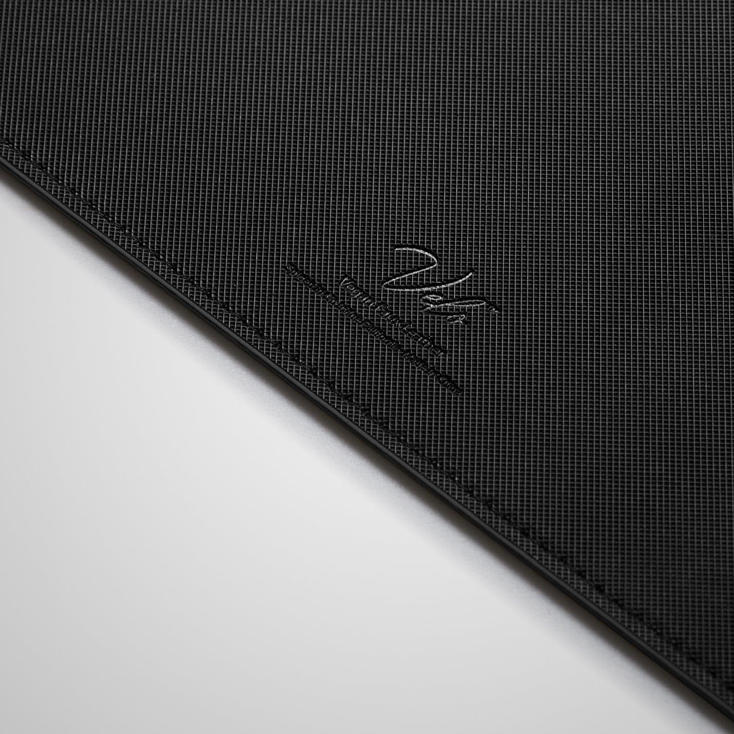 Magnetic Desk Pad | LD302M